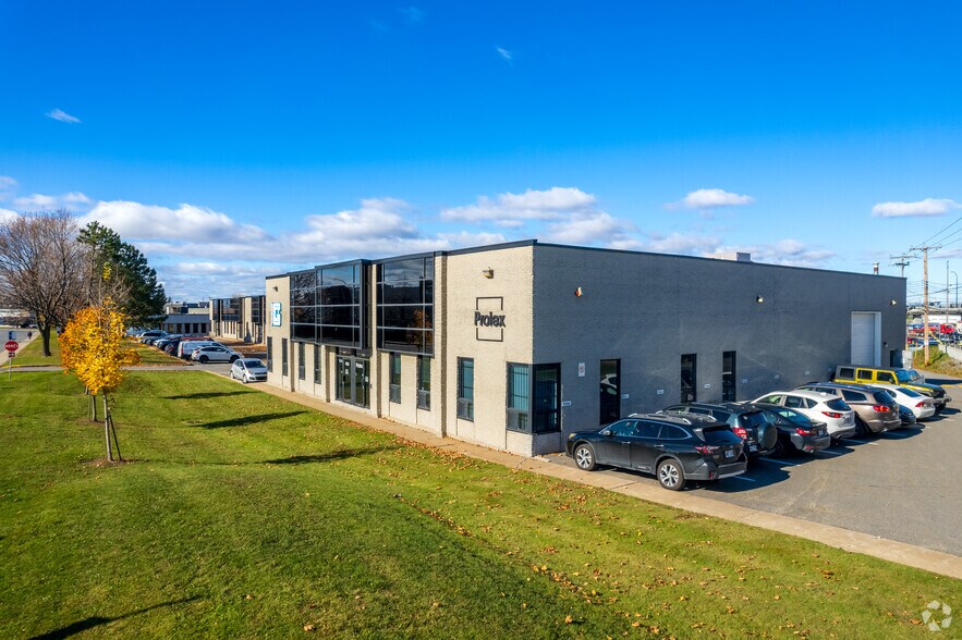 825-851 Rue McCaffrey, Montréal, QC for sale - Primary Photo - Image 1 of 1