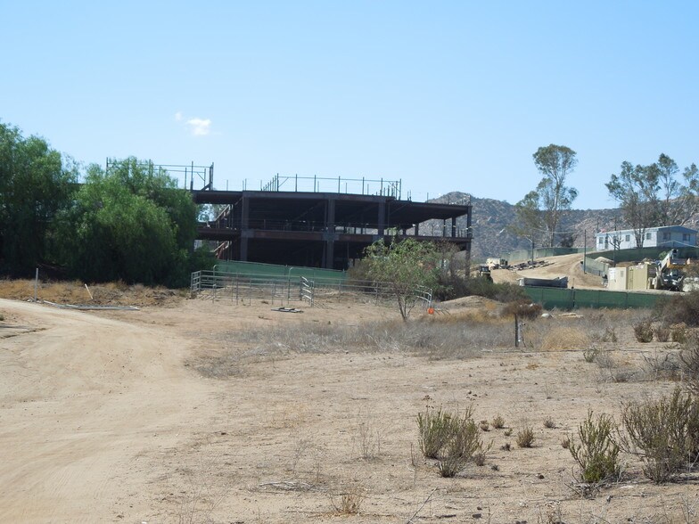 35435 Twin Willow Rd, Murrieta, CA à vendre - Autre - Image 2 de 14