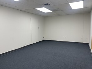 18039 Crenshaw Blvd, Torrance, CA for lease Interior Photo- Image 2 of 2