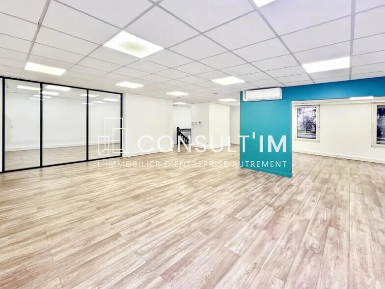 Bureau dans Boulogne-Billancourt à louer - Photo du bâtiment - Image 2 de 9