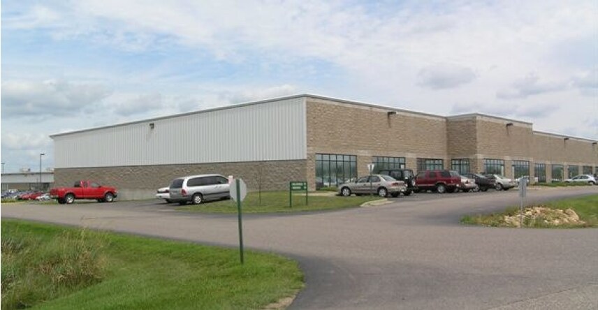 2510 Alpine Rd, Eau Claire, WI à vendre - Photo principale - Image 1 de 11