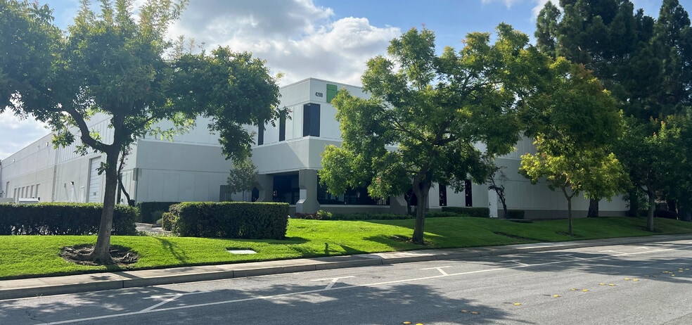 4200-4210 Business Center Dr, Fremont, CA for lease - Building Photo - Image 2 of 2