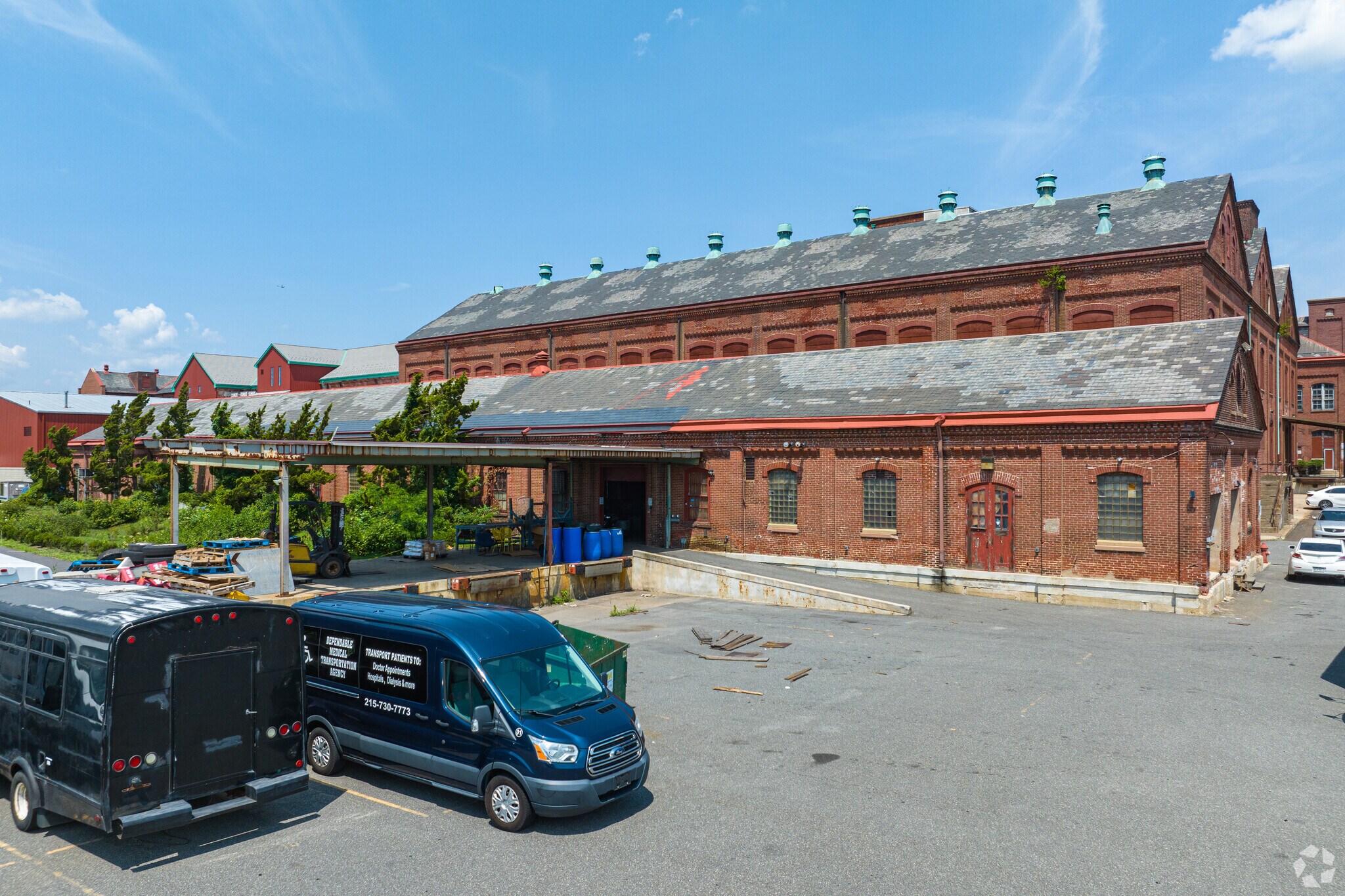 2275 Bridge St- Building 222, Philadelphia, PA à vendre Photo du bâtiment- Image 1 de 4