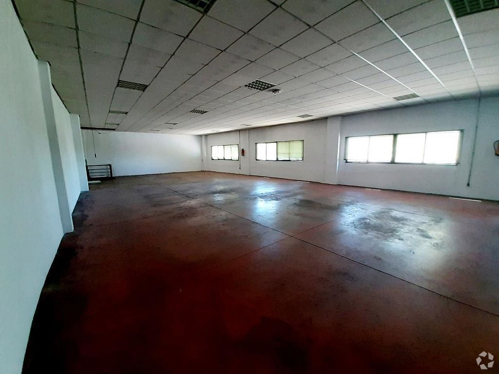Office in Fuenlabrada, Madrid for lease Interior Photo- Image 1 of 2