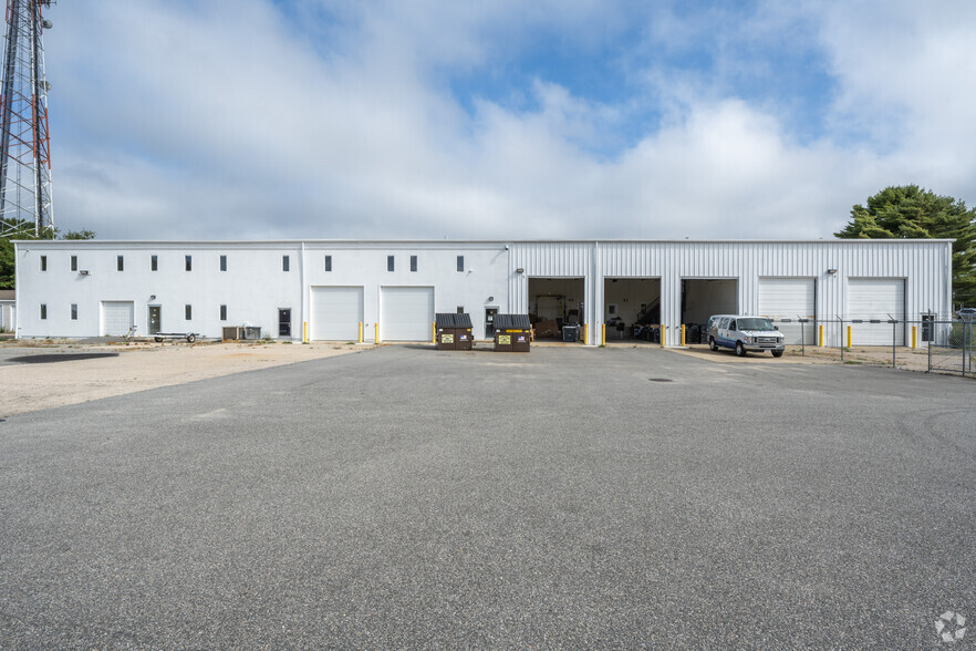 20 Commerce Park Rd, Pocasset, MA for lease - Building Photo - Image 1 of 24