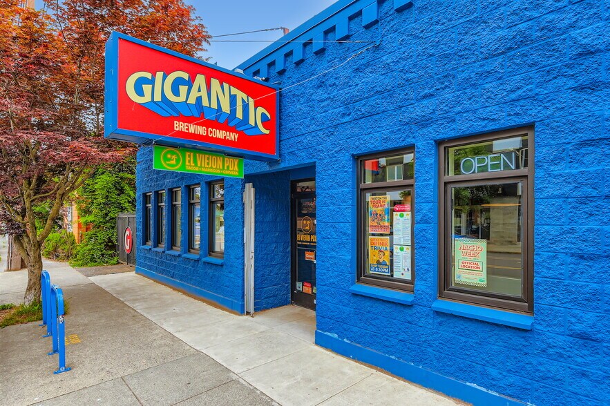 4343 SE Hawthorne Blvd, Portland, OR à vendre - Photo du bâtiment - Image 2 de 29