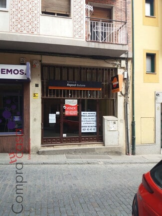 Plus de détails pour Multi-résidentiel à vendre