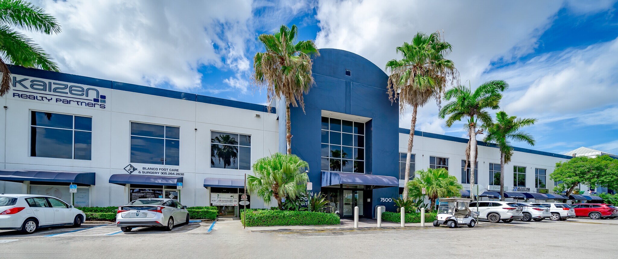 7500 NW 25th St, Miami, FL à louer Photo du bâtiment- Image 1 de 33