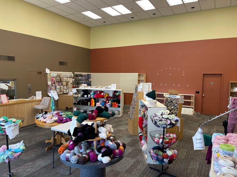 50 Division St, Pawtucket, RI à louer - Photo intérieure - Image 2 de 10