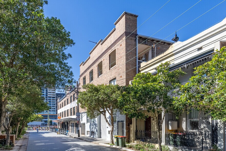 129-131 Little Eveleigh St, Redfern à louer - Photo du bâtiment - Image 3 de 6
