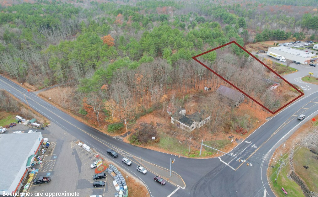 430 Narragansett Trl, Buxton, ME à vendre Photo principale- Image 1 de 2