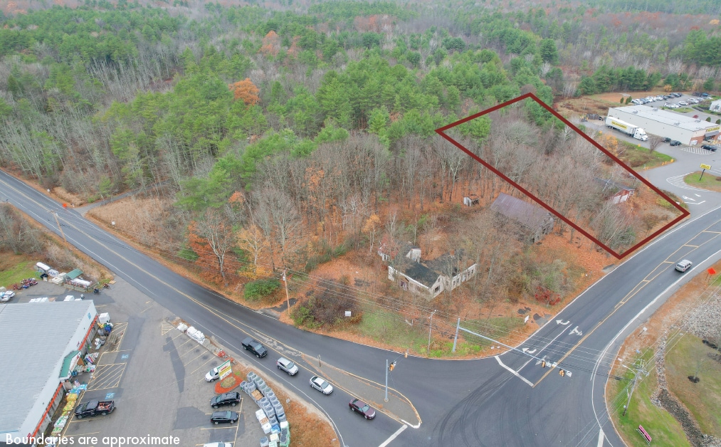 430 Narragansett Trl, Buxton, ME for sale Primary Photo- Image 1 of 2