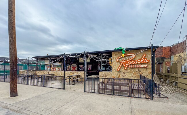 More details for Hickory & Fry Street Portfolio – Retail for Sale, Denton, TX