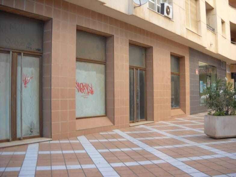Retail in El Ejido, Almería for lease - Building Photo - Image 3 of 4
