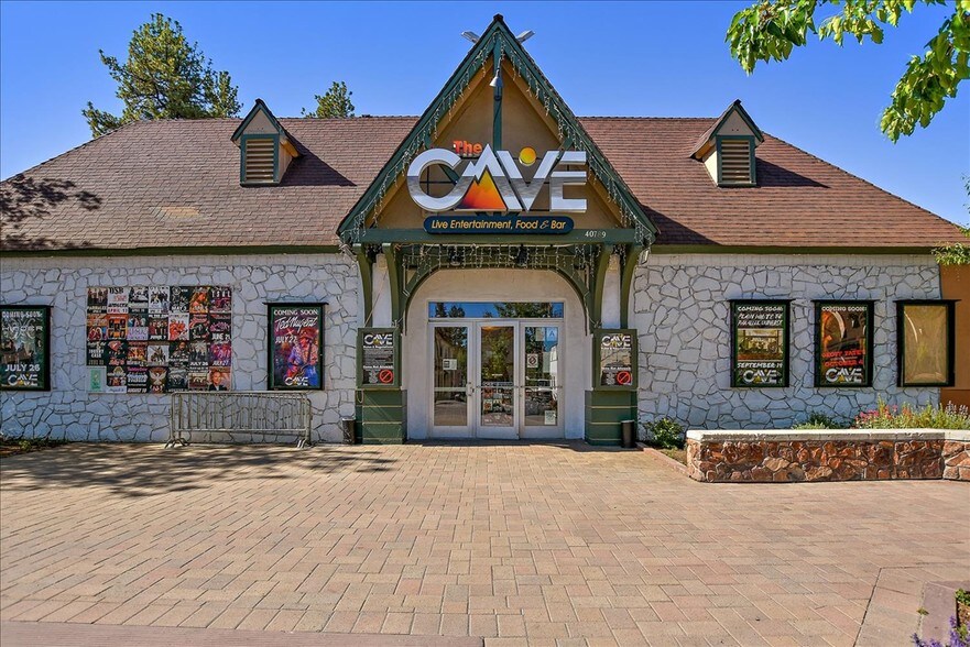 40789 Village Dr, Big Bear Lake, CA à vendre - Photo principale - Image 3 de 25