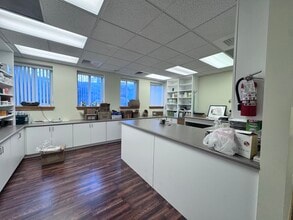 2560 E 3300 S, Salt Lake City, UT for lease Interior Photo- Image 2 of 9