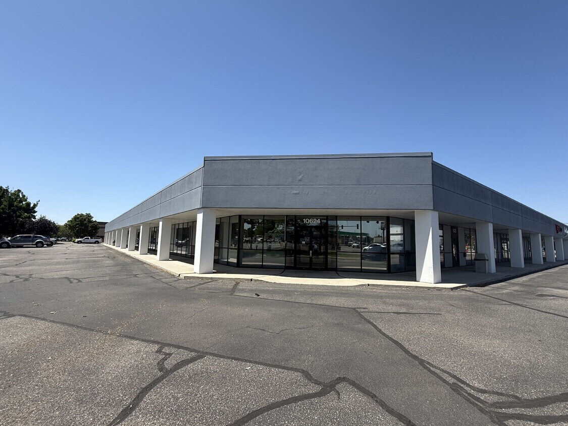 10624 W Executive Dr, Boise, ID à louer Photo du bâtiment- Image 1 de 2