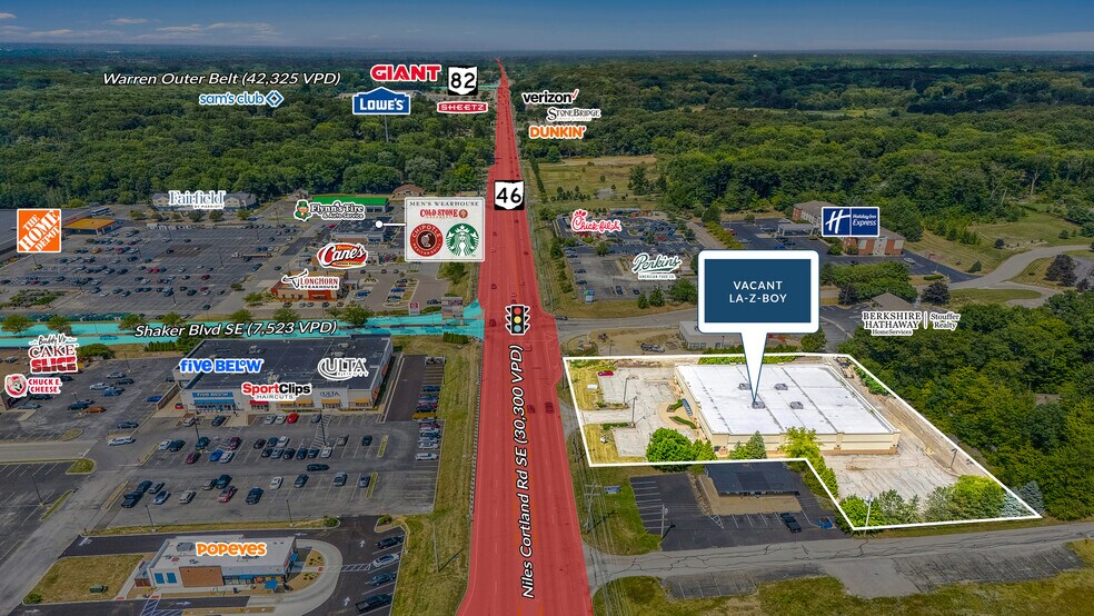 2075 Niles Cortland Rd, Warren, OH à vendre - Photo du bâtiment - Image 2 de 6