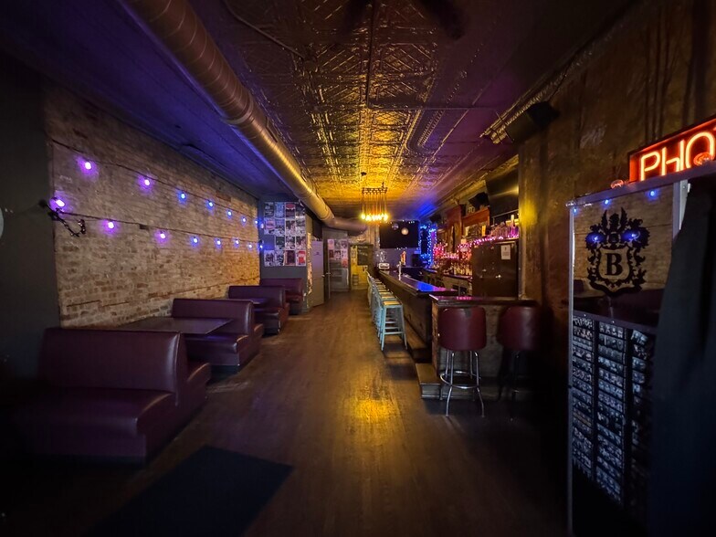 3425 W Fullerton Ave, Chicago, IL à vendre - Photo intérieure - Image 3 de 6