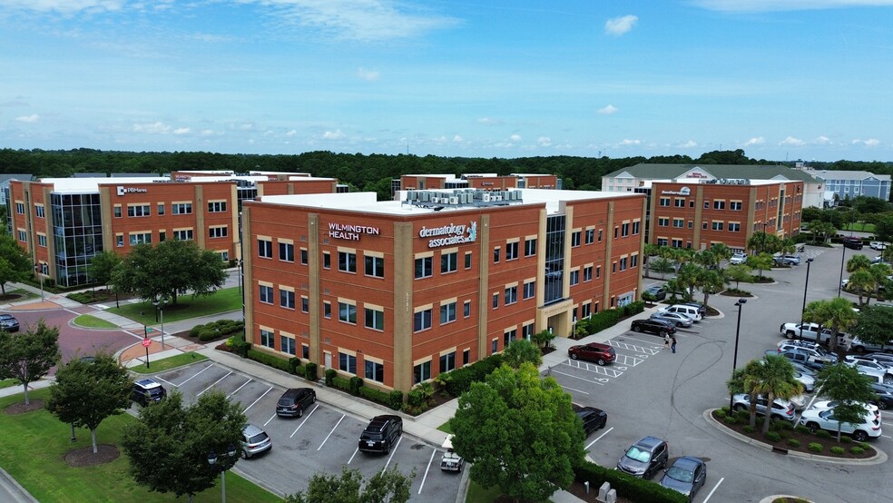 6781 Parker Farm Dr, Wilmington, NC for lease - Building Photo - Image 2 of 5