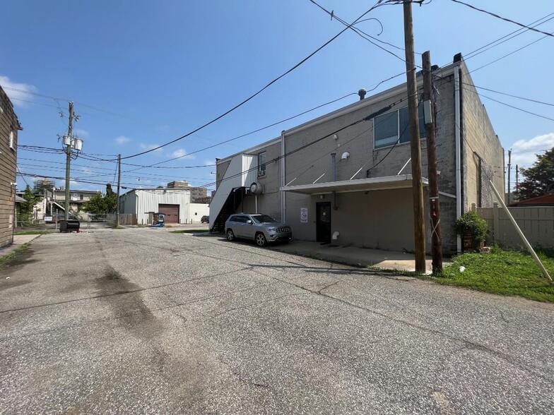 625 8th St, Huntington, WV for lease - Building Photo - Image 2 of 21