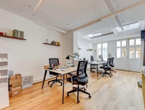 85 Rue D'Amsterdam, Paris à louer Photo intérieure- Image 2 de 12