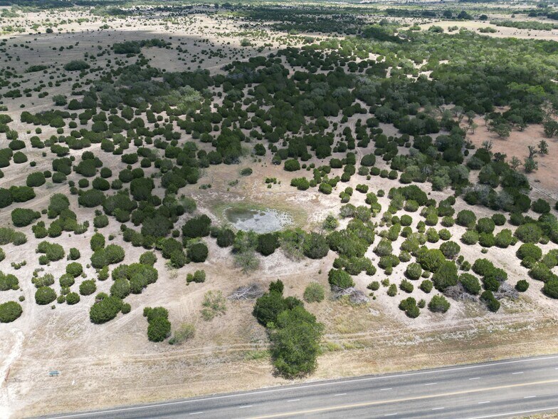 TBD 183, Lampasas, TX à vendre - Photo du bâtiment - Image 2 de 15
