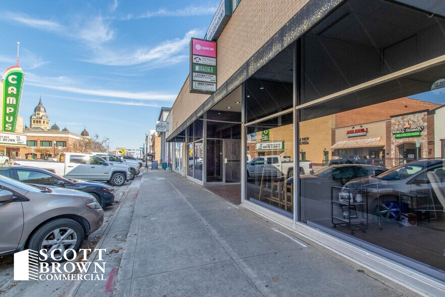 225 W Hickory St, Denton, TX for lease - Primary Photo - Image 1 of 8
