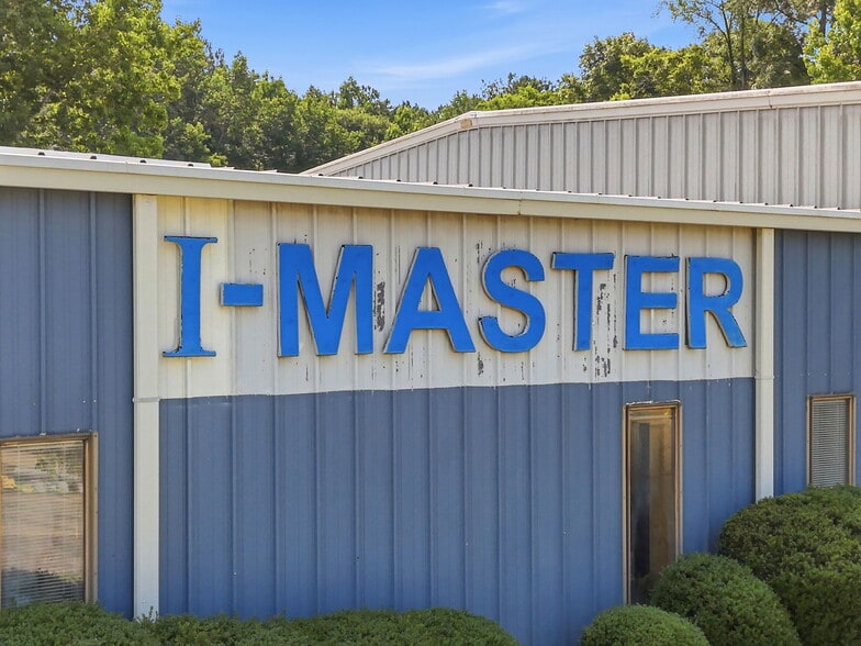 112 Corporate Park East Dr, Lagrange, GA for sale - Building Photo - Image 3 of 21