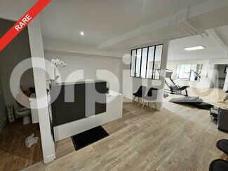 Plus de détails pour Bureau à vendre