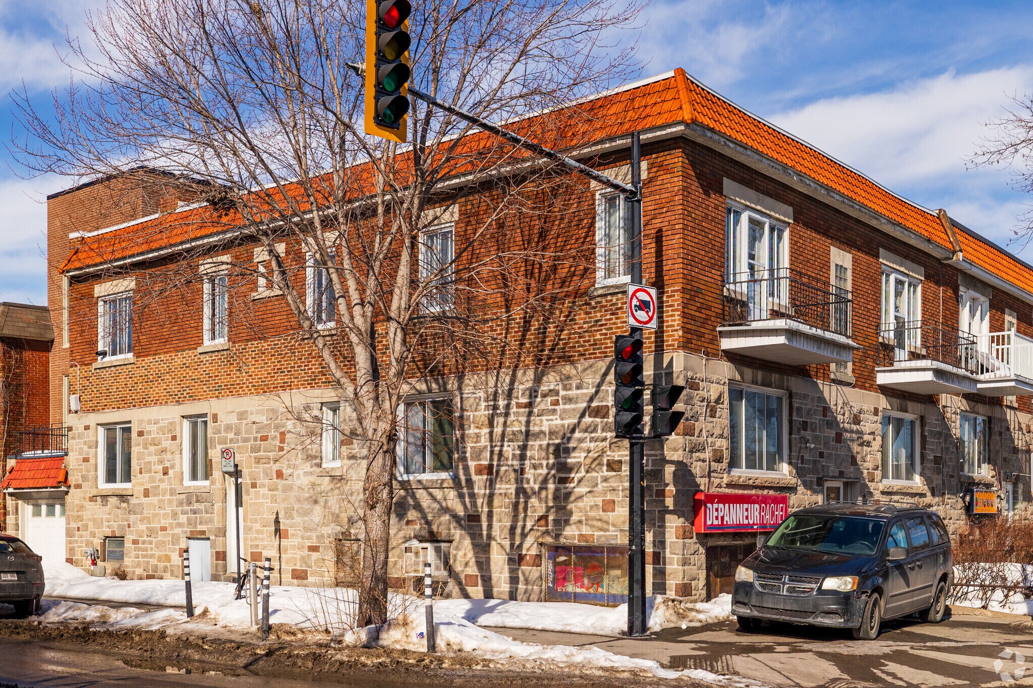 3871 Rue Rachel E E, Montréal, QC for sale Primary Photo- Image 1 of 4