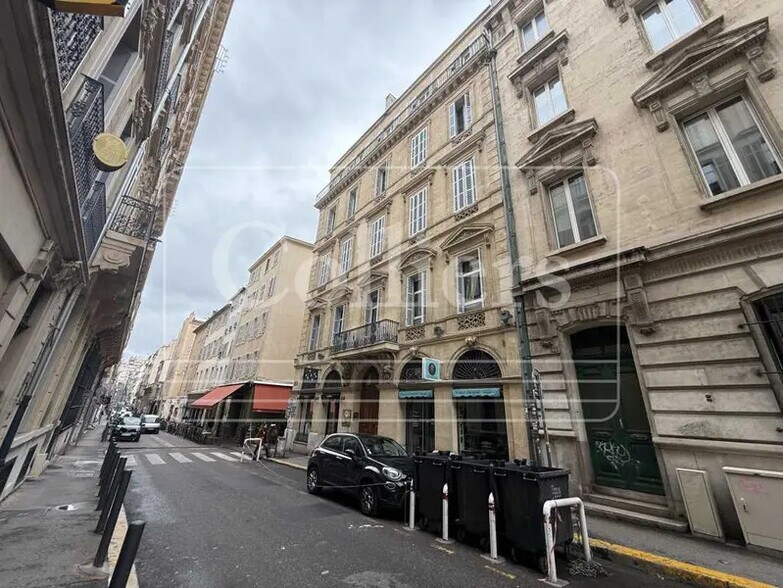 Bureau dans Marseille à louer - Photo du bâtiment - Image 1 de 7