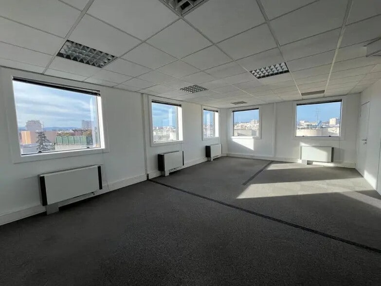 75 Cours Emile Zola, Villeurbanne à louer - Photo intérieure - Image 2 de 22