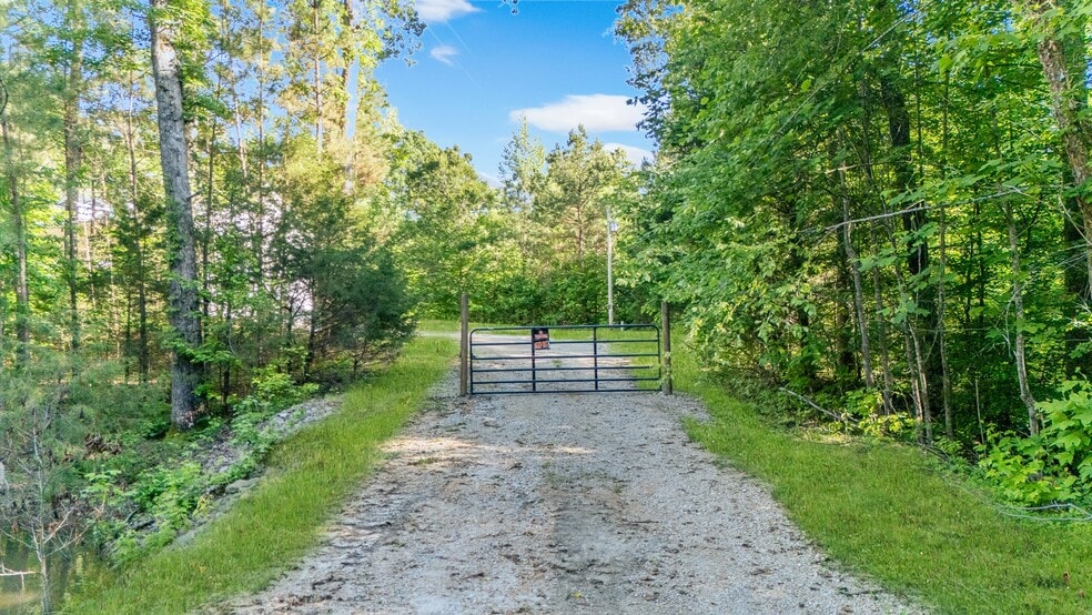 151 Spence Store Loop, Holladay, TN à vendre - Photo du bâtiment - Image 3 de 50