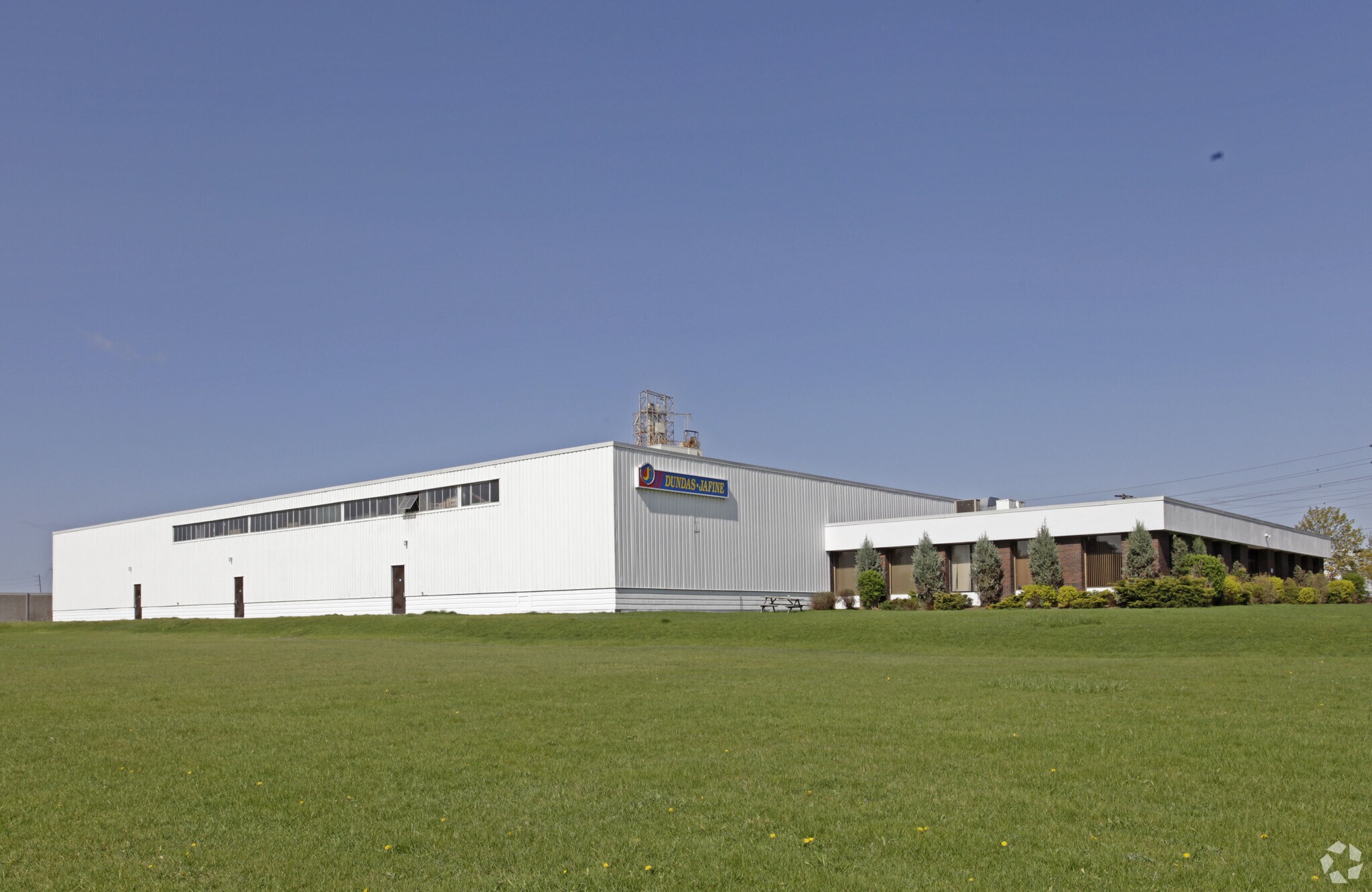 80 West Dr, Brampton, ON à vendre Photo du bâtiment- Image 1 de 6