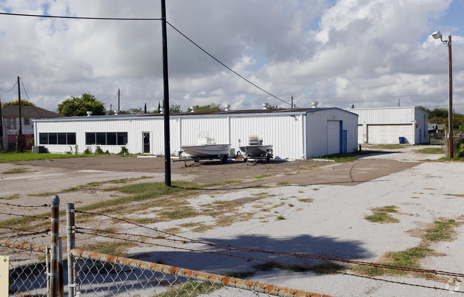 917 S Staples St, Corpus Christi, TX for sale - Building Photo - Image 2 of 29