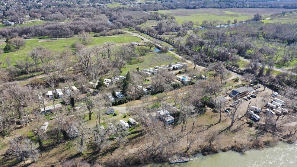 24630-24660 Tehama Vina Rd, Los Molinos, CA à vendre - Photo du bâtiment - Image 1 de 41