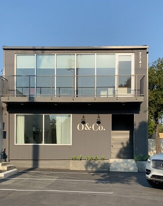 Plus de détails pour 2247 Sylvan Ave, Dallas, TX - Bureau à vendre
