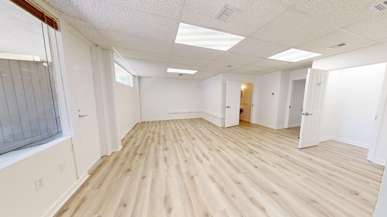 1615 Hill Rd, Novato, CA 94947 - Unit 9 & 10 - - Interior Photo - Image 2 of 12