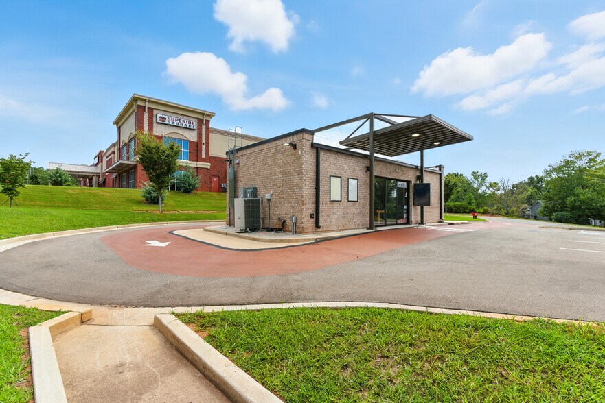 4240 Hickory Flat Hwy, Canton, GA à louer - Photo du bâtiment - Image 3 de 22