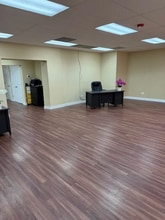 6227 Cermak Rd, Berwyn, IL for lease Interior Photo- Image 2 of 11