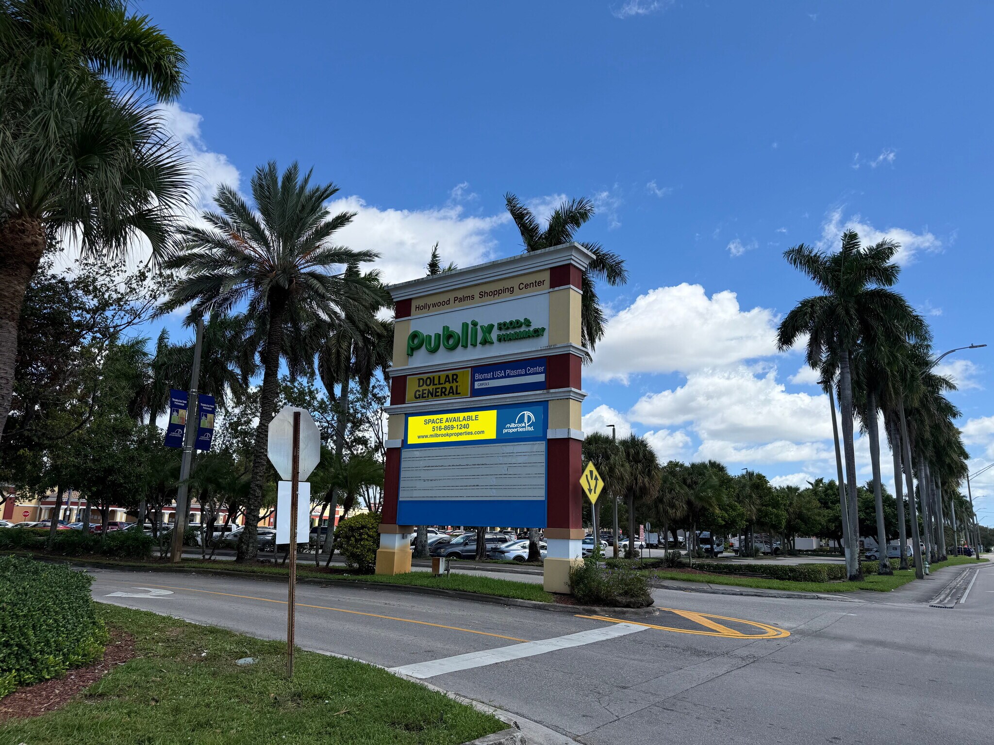 6805-7031 Taft St, Hollywood, FL à louer Photo principale- Image 1 de 24