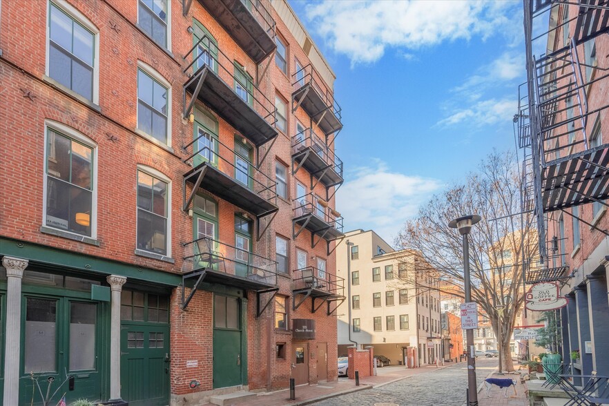 222 Church St, Philadelphia, PA à louer - Photo du bâtiment - Image 2 de 10