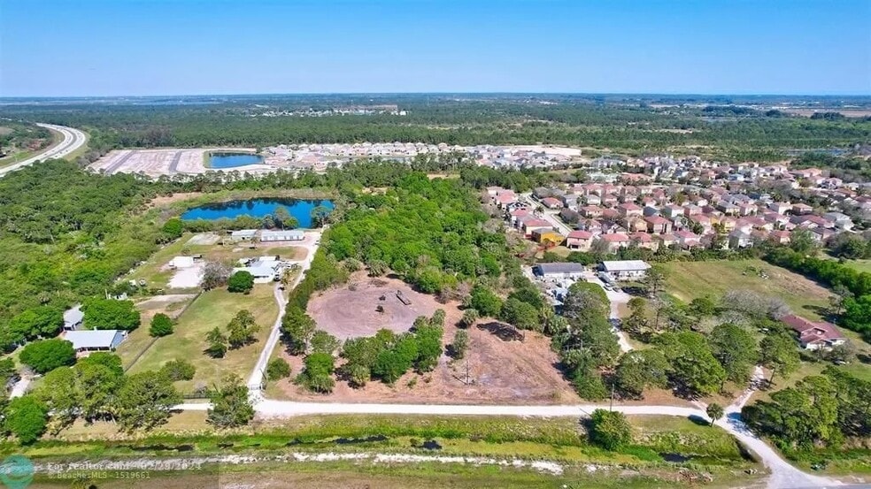 Orange Ave, Fort Pierce, FL à vendre - Photo du bâtiment - Image 1 de 13