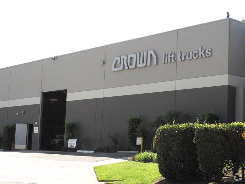 1360 Darius Ct, City of Industry, CA for lease - Building Photo - Image 3 of 10