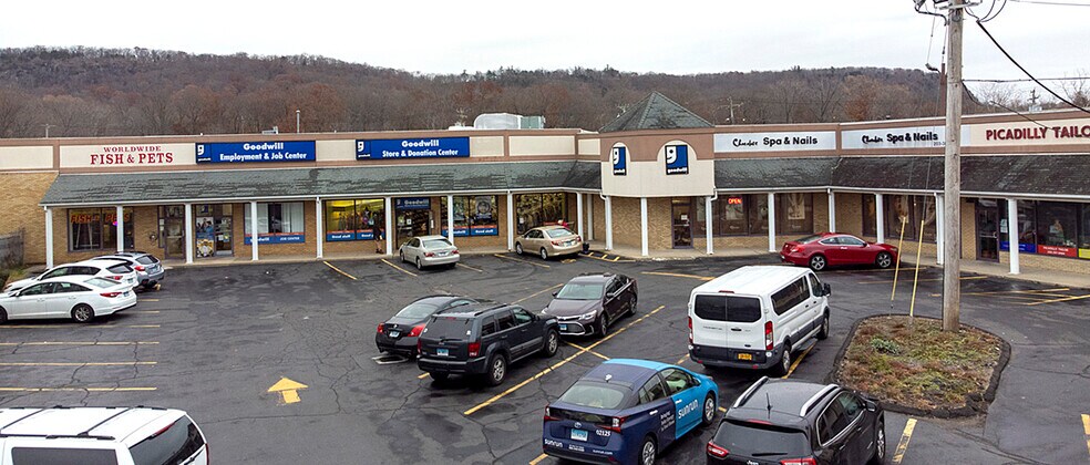 59-61 Amity Rd, New Haven, CT à vendre - Photo du bâtiment - Image 2 de 19