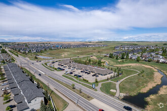 800 Veterans Blvd NW, Airdrie, AB - aerial  map view