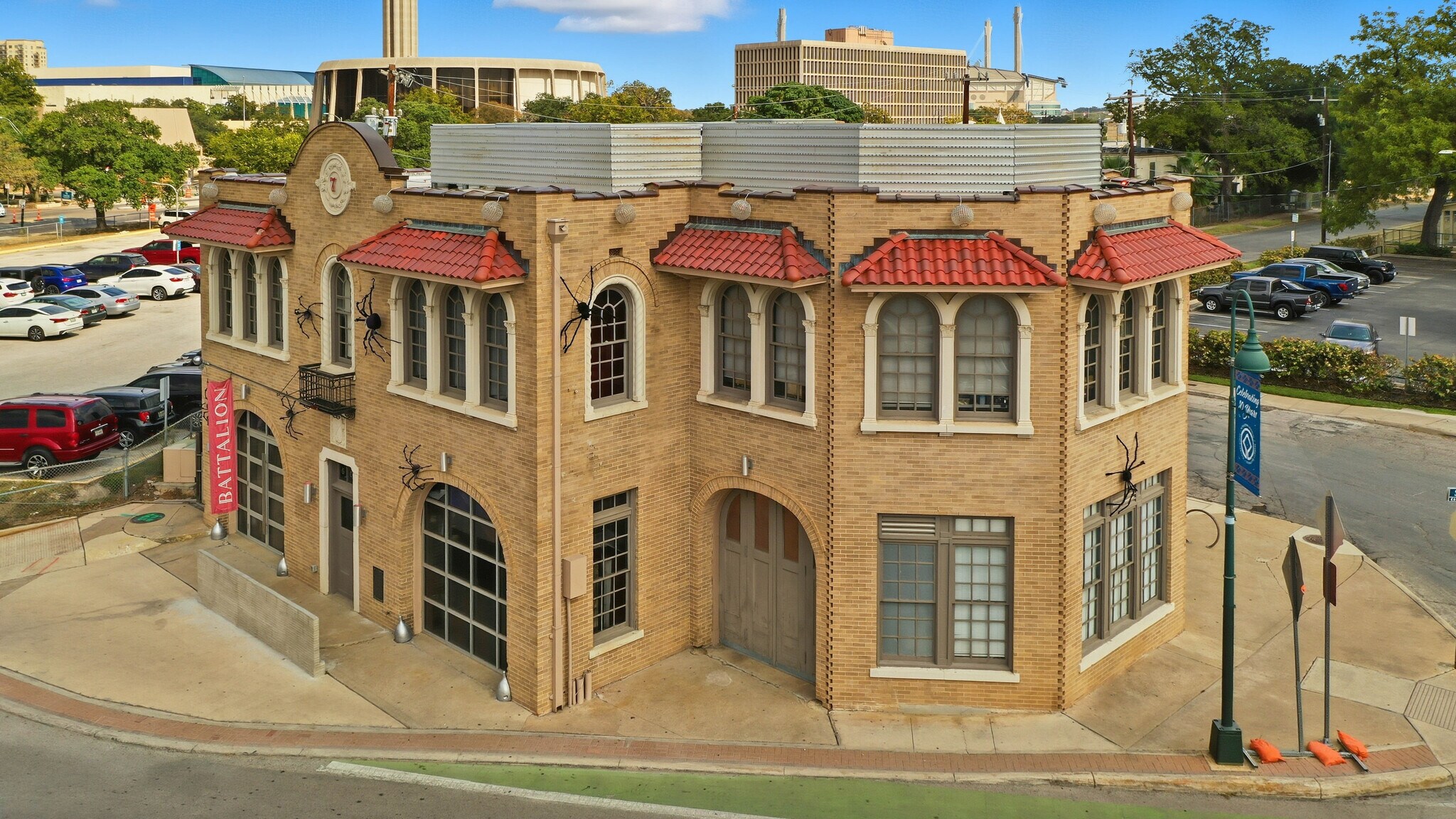 604 S Alamo St, San Antonio, TX à louer Photo du bâtiment- Image 1 de 28