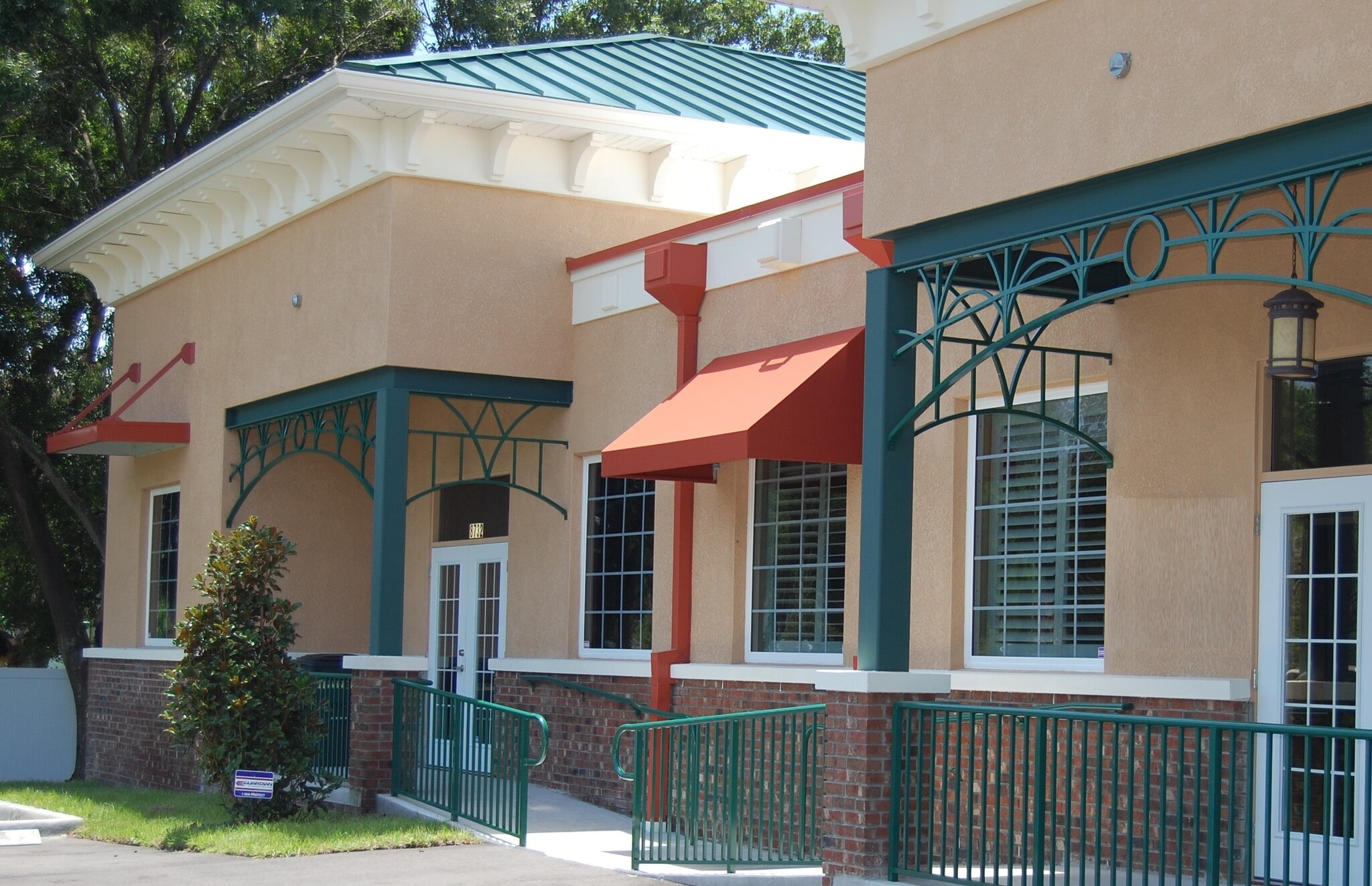 8730-8732 W Fountain Ave, Tampa, FL for sale Primary Photo- Image 1 of 3