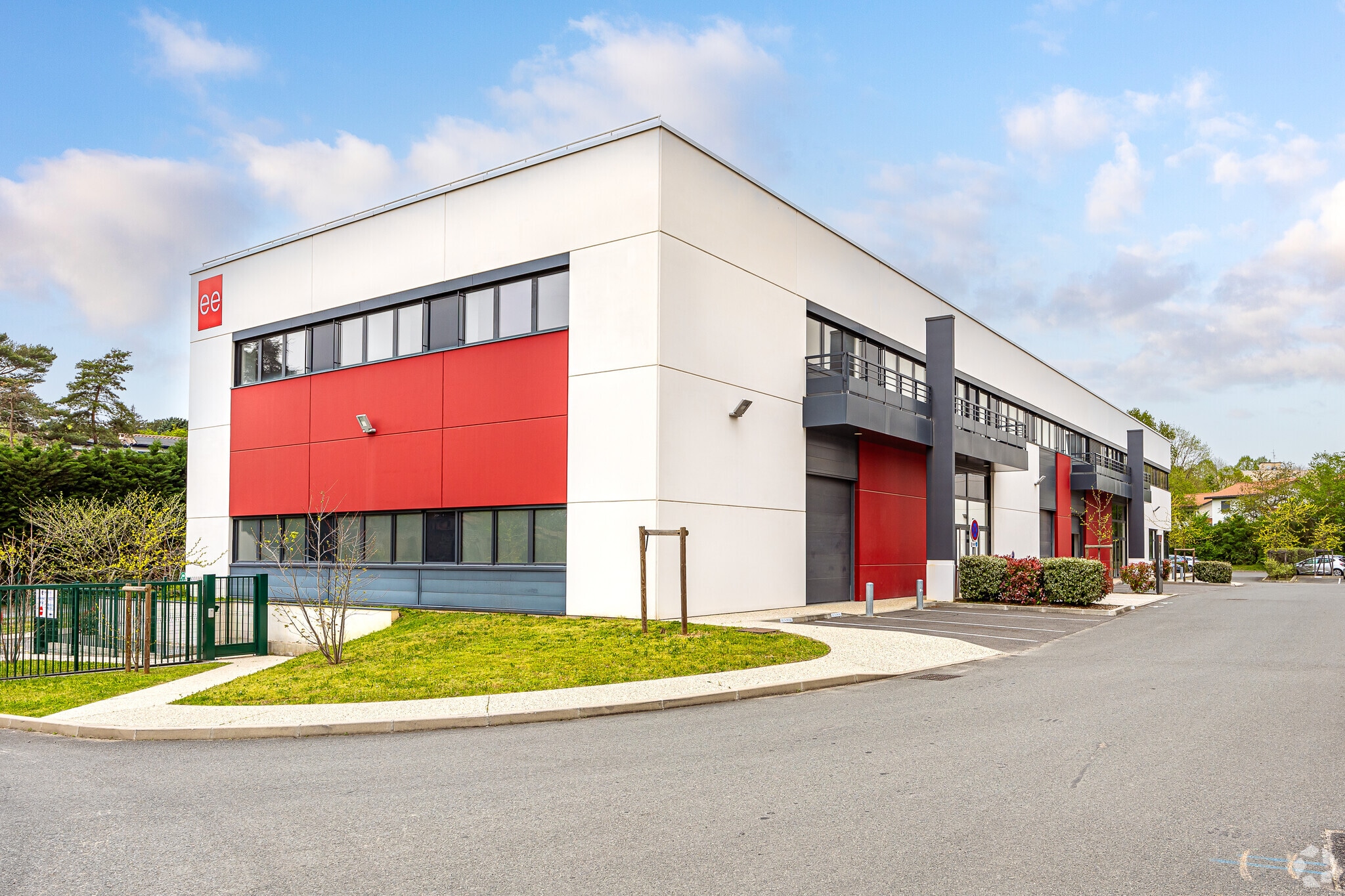 27N Chemin Des Peupliers, 69570 Dardilly, Dardilly à louer Photo principale- Image 1 de 3